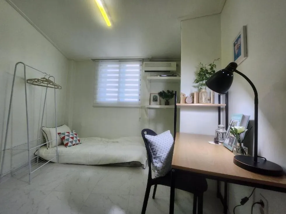 High Stay Jongam 124 Seoul
