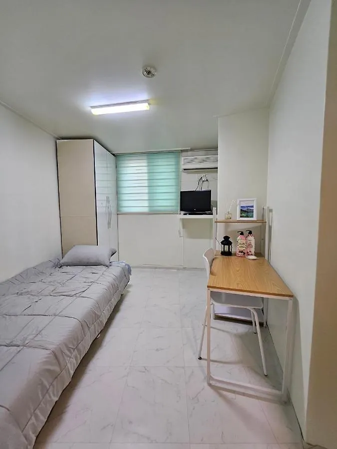 Hostel High Stay Jongam 124 Seoul