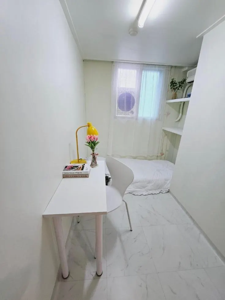 High Stay Jongam 124 Seoul Hostel